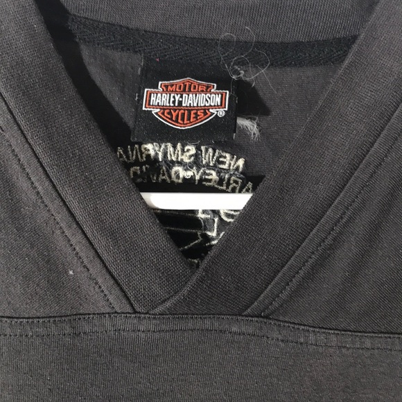 T-shirt - Picture 2 of 9